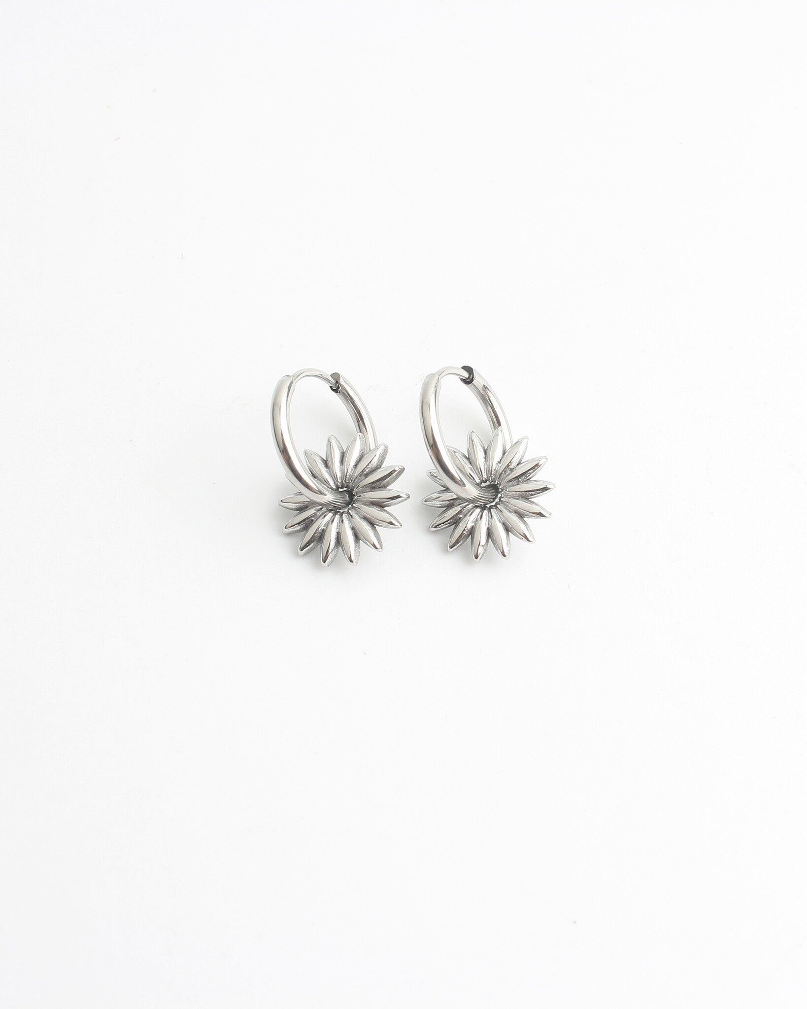 Petite Puck - Earrings - Stainless Steel