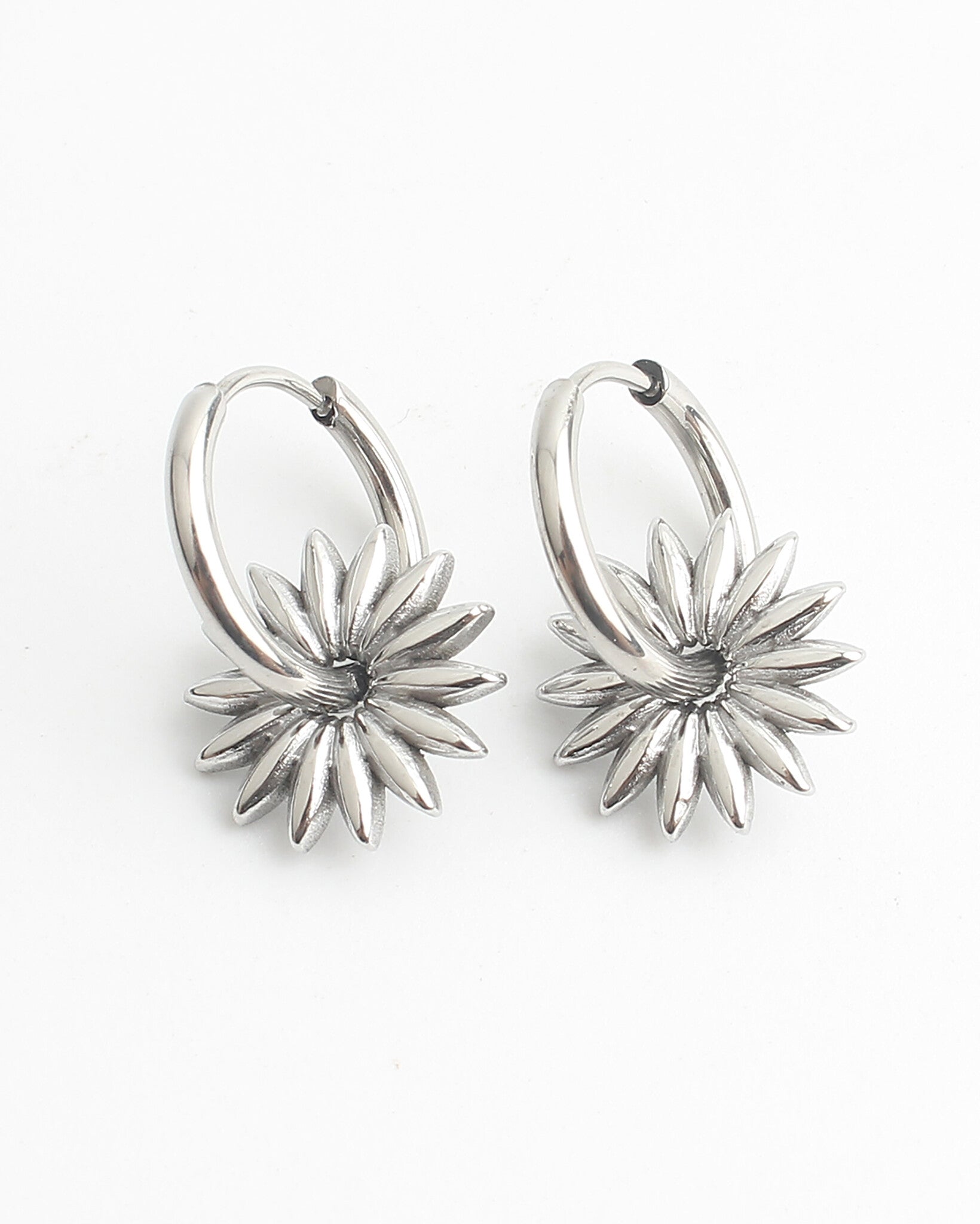 Petite Puck - Earrings - Stainless Steel