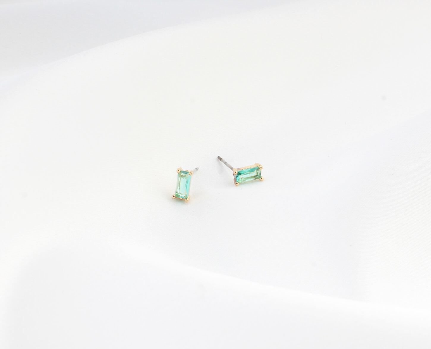 Diamond - Earrings - Studs - Plated