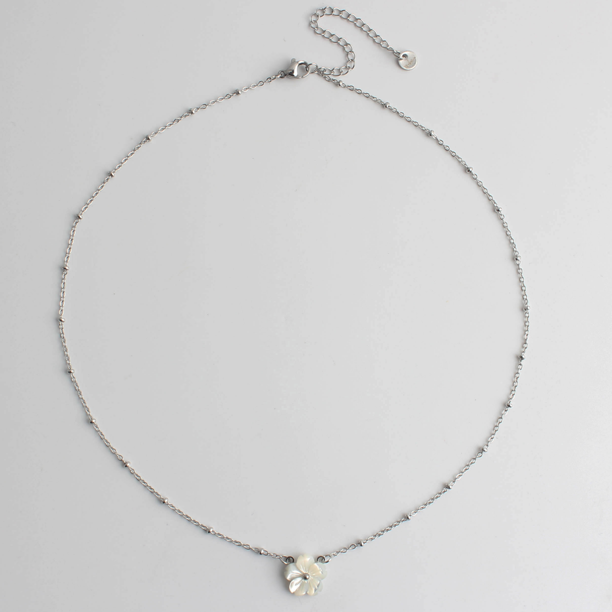 Shell Flower - Necklace - Stainless Steel